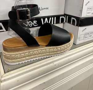Wild Diva Sandals Black