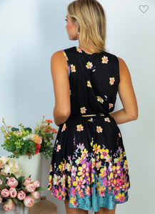 Sleeveless floral print dress